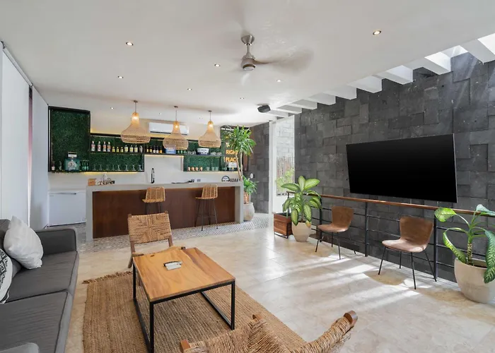 Luxury Private 23 Meters Pool&concierge Villa